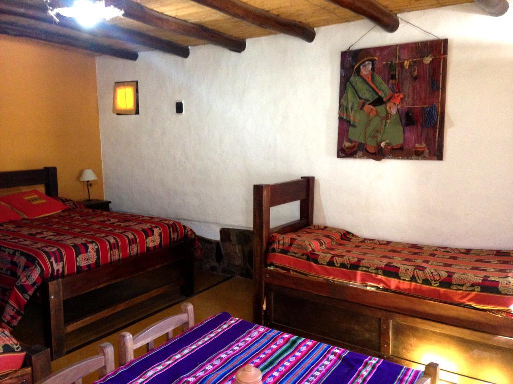 Posada Suri Huasi Tilcara Szoba fotó